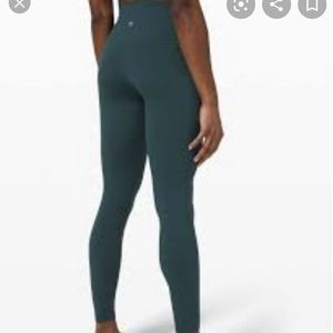 Like New Lululemon Align HR 28" Submarine